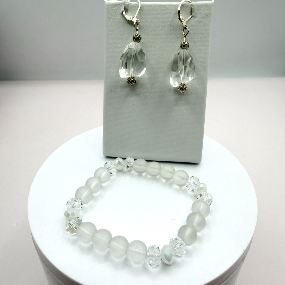 Vintage Silver Tone Crystal Bead Stretch Bracelet & Dangle Earrings Set